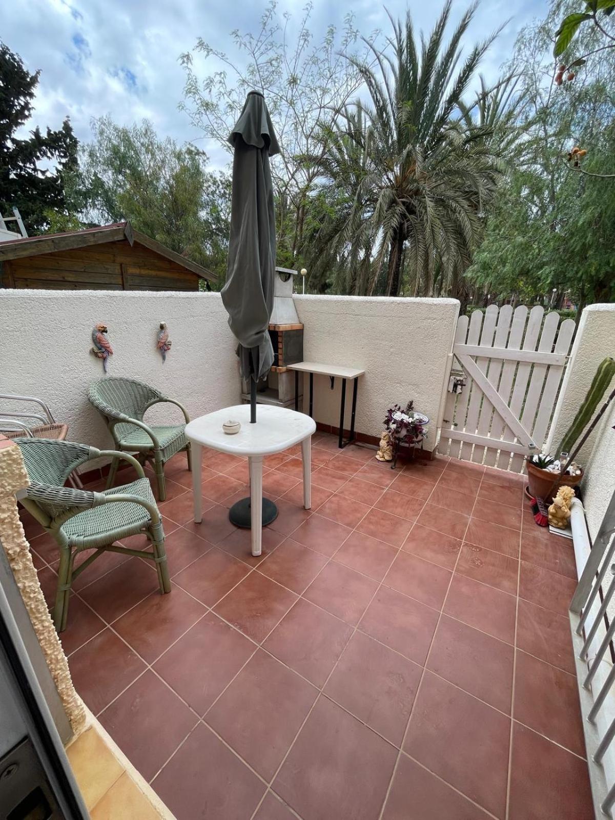 Villa Mare - 2 Beds With Balcony, Patio And Pool And Direct Park Access مرسية المظهر الخارجي الصورة