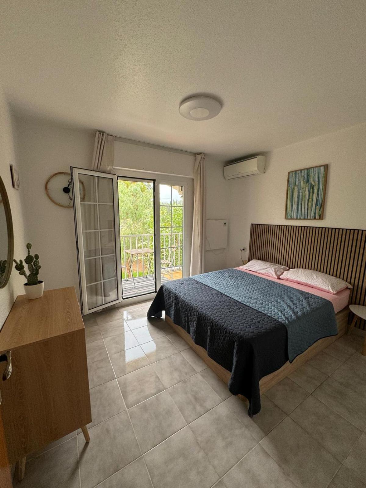 Villa Mare - 2 Beds With Balcony, Patio And Pool And Direct Park Access مرسية المظهر الخارجي الصورة